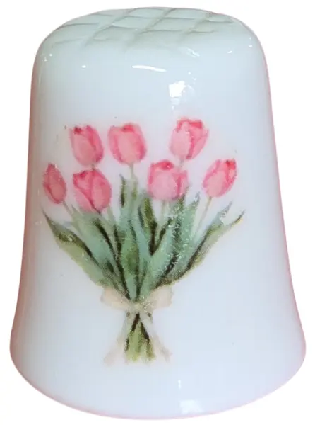 Foto de um(a) Dedal em Porcelana Decorado - Esquilo com Flores e Buquê de Tulipas - Colecionável, da categoria de Outros colecionáveis. Esta peça traz uma composição vibrante e detalhada, destacando-se pela vivacidade das cores e pela delicadeza das... Mostrado de uma perspectiva diferente. Vendido no marketplace Trésors.