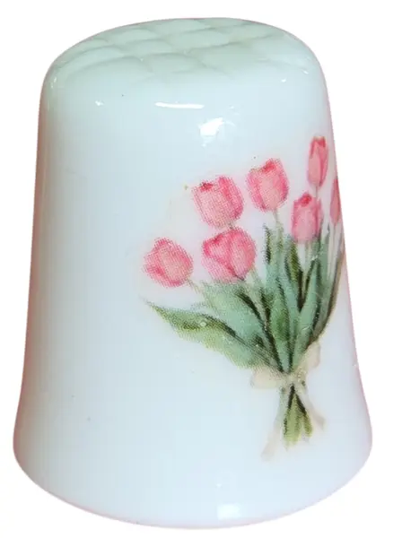 Foto de um(a) Dedal em Porcelana Decorado - Esquilo com Flores e Buquê de Tulipas - Colecionável, da categoria de Outros colecionáveis. Esta peça traz uma composição vibrante e detalhada, destacando-se pela vivacidade das cores e pela delicadeza das... Mostrado de uma perspectiva diferente. Vendido no marketplace Trésors.