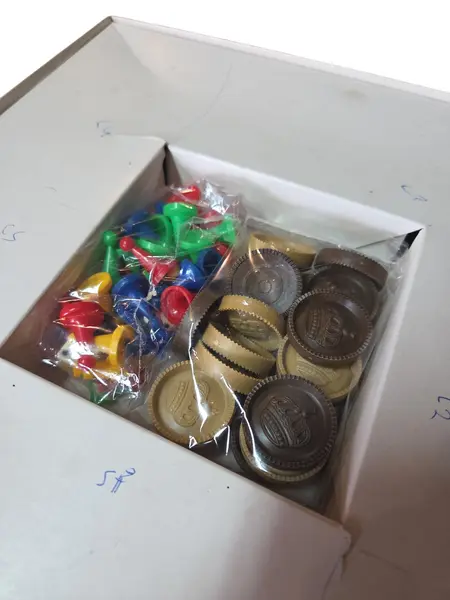 Foto de um(a) 6 Super Jogos - Estrela (Série Especial), da categoria de Jogos de tabuleiro. Esta é uma coletânea clássica da Manufatura de Brinquedos Estrela S.A., que reúne seis modalidades diferentes de... Mostrado de uma perspectiva diferente. Vendido no marketplace Trésors.