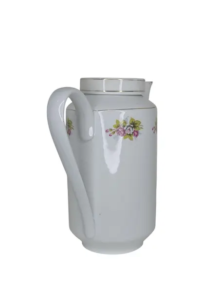 Foto de um(a) Bule de Café em Porcelana Real - Floral Vintage com Friso a Ouro, da categoria de Bules. Elegante bule de café antigo em porcelana branca de alta qualidade, fabricado pela renomada Porcelana Real (São Paulo). Esta... Mostrado de uma perspectiva diferente. Vendido no marketplace Trésors.