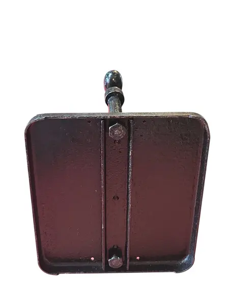 Foto de um(a) Prensa de Encadernação Antiga em Ferro Fundido, da categoria de Outros colecionáveis. Prensa manual clássica, robusta e pesada, confeccionada inteiramente em ferro fundido. Peça ideal para ateliers de... Mostrado de uma perspectiva diferente. Vendido no marketplace Trésors.