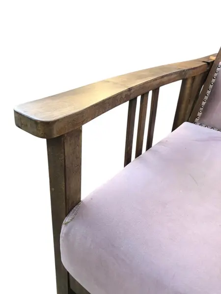 Foto de um(a) Magnífica Poltrona Folloni com Escabelo, da categoria de Cômodas e Sapateira. Mostrado de uma perspectiva diferente. Vendido no marketplace Trésors.
