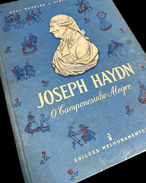 Foto de um(a) JOSEPH HAYDN O Camponesinho Alegre, da categoria de Livros. JOSEPH HAYDN • O Camponesinho Alegre, de OPAL WHEELER E SYBIL DEUCHER, ilustrações de MARY GREENWALT, coleção Gênios da... Mostrado de uma perspectiva diferente. Vendido no marketplace Trésors.