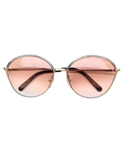 Foto de um(a) Armação Vintage Dior, da categoria de Óculos. Armação VINTAGE Christian Dior, as lentes atuais possui em grau, em metal cinzelado em ouro e prata , seu modelo... Vendido no marketplace Trésors.
