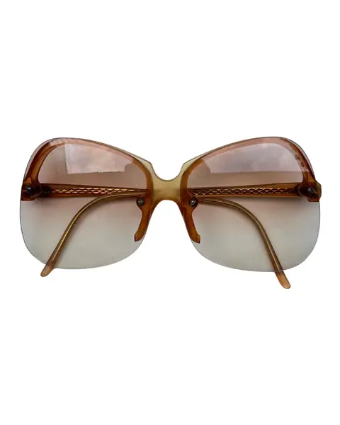 Foto de um(a) Armação Vintage Montmartre, da categoria de Óculos. Armação VINTAGE Montmartre, as lentes atuais possui em grau, em acetato marrom champanhe transparente , lentes claras/média... Vendido no marketplace Trésors.