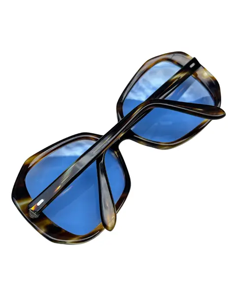 Foto de um(a) Óculos Vintage Novo Montclair Havana, da categoria de Óculos. Óculos VINTAGE Montclair, armação em acetato na cor padrão havana, semi transparência, lentes claras/média azulada. Seu... Mostrado de uma perspectiva diferente. Vendido no marketplace Trésors.