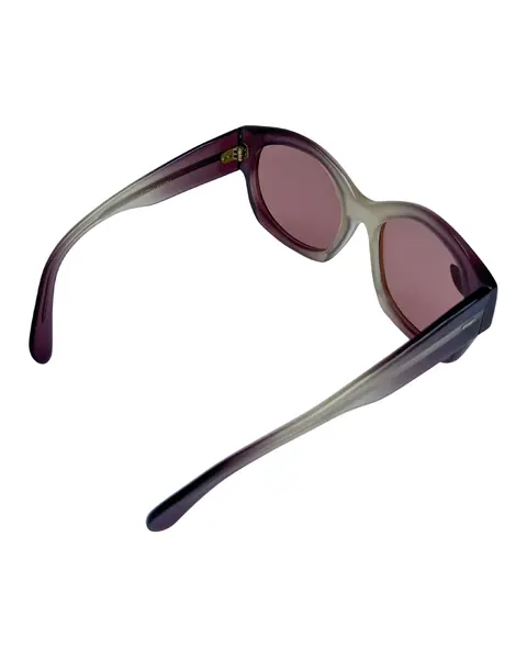 Foto de um(a) Óculos Vintage Novo Montclair Vogue, da categoria de Óculos. Óculos VINTAGE Montclair, modelo Vogue, Selected Frame, armação em acetato nas cores degrade lilás e gelo, semi... Mostrado de uma perspectiva diferente. Vendido no marketplace Trésors.