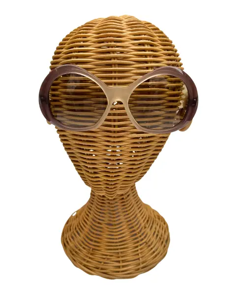Foto de um(a) Óculos Vintage Novo Montclair Suncat, da categoria de Óculos. Óculos VINTAGE Montclair, modelo Suncat, Selected Frame, armação em acetato nas cores degrade lilás e gelo, semi... Mostrado de uma perspectiva diferente. Vendido no marketplace Trésors.