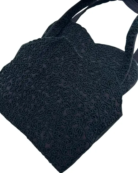 Foto de um(a) Bolsa Vintage Tecido Bordado Arabesco, da categoria de Bolsas. bolsa vintage, provavelmente década de 40 ou 50, formato único, com bordado delicados arabescos por toda a peça, parte... Mostrado de uma perspectiva diferente. Vendido no marketplace Trésors.