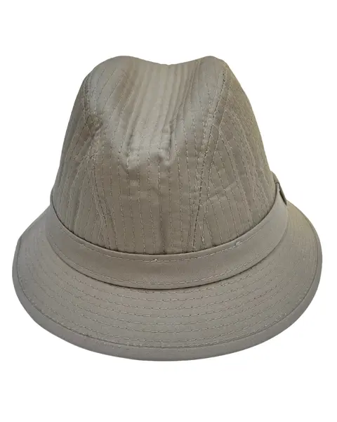 Foto de um(a) Chapéu Vintage Bucket Totes Cargo, da categoria de Chapéus. Chapéu bucket vintage Totes, Coreano, em tecido alinhavado, 60% algodão 40% poliéster. Cor fendi Coroa modelável vincada ou... Mostrado de uma perspectiva diferente. Vendido no marketplace Trésors.