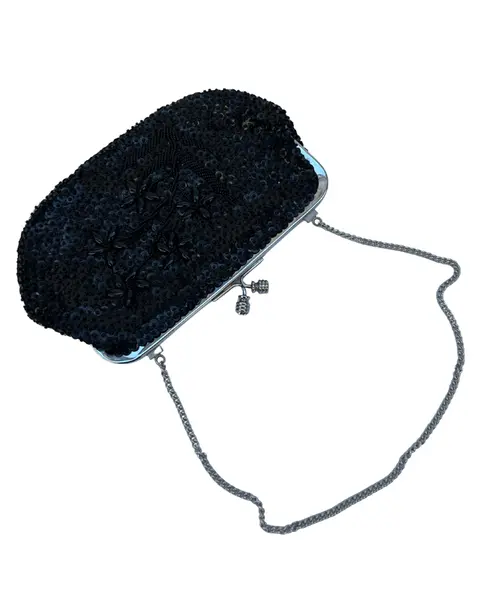 Foto de um(a) Bolsa Vintage Paetê Preto, da categoria de Bolsas. pequena bolsa vintage, bordada em paetê e pedrarias na cor preta, fecho “vovó”, possui forro e alça corrente compatível à... Mostrado de uma perspectiva diferente. Vendido no marketplace Trésors.