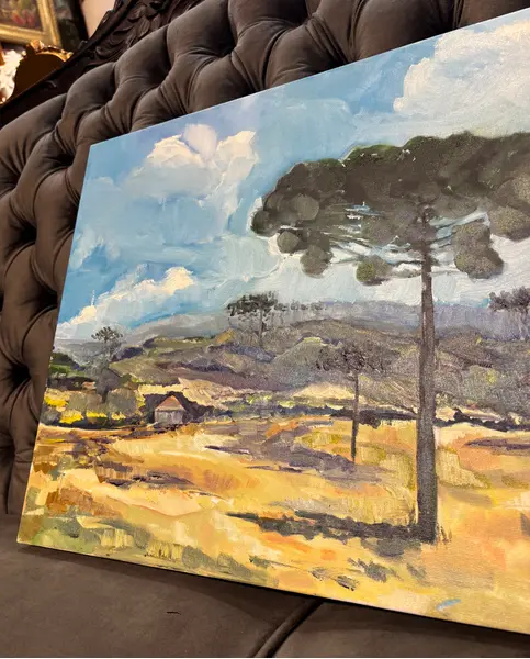 Foto de um(a) Andrea Prezutti - Araucárias, da categoria de Pinturas. Óleo sobre tela da grande artista paranaense Andrea Prezutti, natural de Jacarezinho. Mostrado de uma perspectiva diferente. Vendido no marketplace Trésors.
