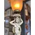 Foto de um(a) Escultura e luminária em pó de mármore representando Deusa mitológica, da categoria de Abajures. Escultura luminária em pó de mármore, representando Deusa mitológica. Mostrado de uma perspectiva diferente. Vendido no marketplace Trésors.