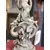 Foto de um(a) Escultura e luminária em pó de mármore representando Deusa mitológica, da categoria de Abajures. Escultura luminária em pó de mármore, representando Deusa mitológica. Mostrado de uma perspectiva diferente. Vendido no marketplace Trésors.