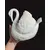 Foto de um(a) Cisne Cachepô em Porcelana, da categoria de Cachepot. Cisne em Porcelana branca, peça fantástica e em perfeito estado, esmaltação impecável, pode ser usado como centro de mesa,... Mostrado de uma perspectiva diferente. Vendido no marketplace Trésors.