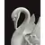 Foto de um(a) Cisne Cachepô em Porcelana, da categoria de Cachepot. Cisne em Porcelana branca, peça fantástica e em perfeito estado, esmaltação impecável, pode ser usado como centro de mesa,... Mostrado de uma perspectiva diferente. Vendido no marketplace Trésors.