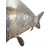 Foto de um(a) Peixe Escultural em Latão Dourado, da categoria de Escultura. A pátina natural do latão confere um charme vintage autêntico, tornando-o o acessório perfeito para mesas de centro,... Mostrado de uma perspectiva diferente. Vendido no marketplace Trésors.