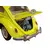 Foto de um(a) Miniatura Volkswagen Beetle (Fusca) 1967 - Amarelo Girassol - Escala 1:18, da categoria de Carros e caminhões de brinquedo. Destaque sua coleção com este clássico absoluto: o Volkswagen Beetle 1967. Conhecido por ser o ano de ouro do Fusca, este... Mostrado de uma perspectiva diferente. Vendido no marketplace Trésors.