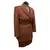 Foto de um(a) Conjunto Tailleur Vintage 100% Lã, da categoria de Casacos. Conjunto tailleur vintage, CGC, Walkyria Spinelli, 100% lã, na cor caramelo escuro, blazer lindíssimo alongado, acinturado,... Mostrado de uma perspectiva diferente. Vendido no marketplace Trésors.