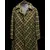 Foto de um(a) Casaco Vintage Tweed Xadrez, da categoria de Casacos. Raríssimo casaco tweed, xadrez em tom predominante verde, fechamento transpassado, 6 botões frontais, forro caramelo. Veste... Mostrado de uma perspectiva diferente. Vendido no marketplace Trésors.