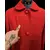 Foto de um(a) Casaco Vintage Lã Vermelho Vivo, da categoria de Casacos. casaco vintage, provavelmente década de 50, em lã, tom de vermelho tomate, gola estilo boneca, bolsos frontais,... Mostrado de uma perspectiva diferente. Vendido no marketplace Trésors.
