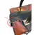 Foto de um(a) Bolsa Box 80’ Mosaico Croco, da categoria de Bolsas. Clássica bolsa box vintage da década de 80 em Patchwork de couro com textura croco multicolorida.Conservação 7,5/10... Mostrado de uma perspectiva diferente. Vendido no marketplace Trésors.