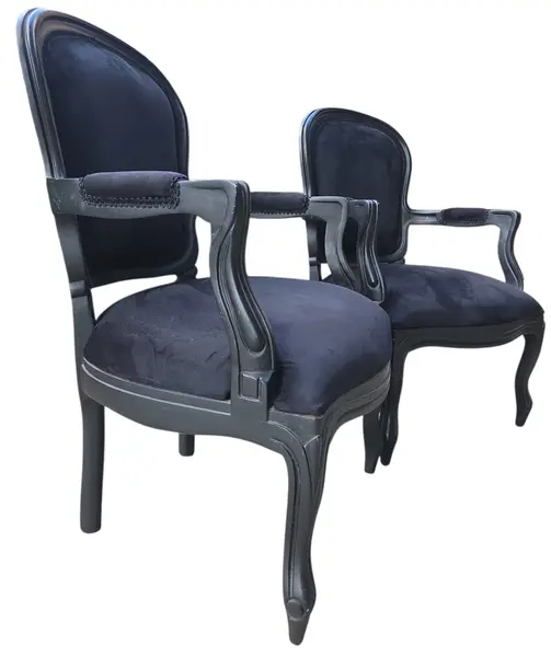 Foto de um(a) Par de Poltronas Luís XV, da categoria de Poltronas. Lindo par de poltronas clássicas em estilo Luis XV, com estrutura em madeira trabalhada e entalhes manuais. Peças autênticas... Mostrado de uma perspectiva diferente. Vendido no marketplace Trésors.