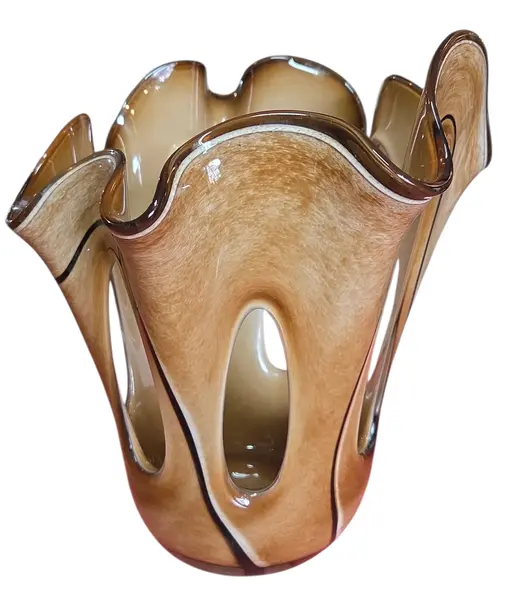 Foto de um(a) Vaso Decorativo Murano, da categoria de Vasos. Lindo vaso em estilo Murano, perfeito para quem busca sofisticação e requinte. Vendido no marketplace Trésors.