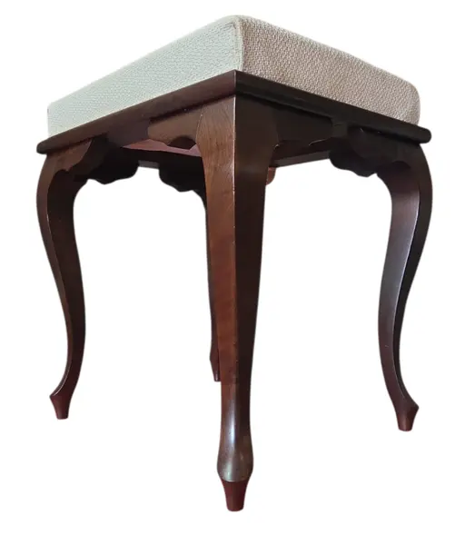 Foto de um(a) Banqueta Chippendale em Imbuia Maciça – Design Clássico, da categoria de Banquetas. Enriqueça seu ambiente com a elegância atemporal desta banqueta estilo Chippendale. Executada em imbuia maciça, madeira... Mostrado de uma perspectiva diferente. Vendido no marketplace Trésors.