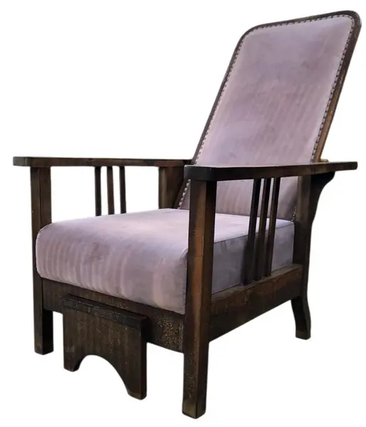 Foto de um(a) Magnífica Poltrona Folloni com Escabelo, da categoria de Cômodas e Sapateira. Vendido no marketplace Trésors.