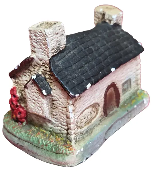 Foto de um(a) Mini Casinhas Colecionáveis Década de 70 - Veranna Bavaria, da categoria de Outros colecionáveis. Mini casinhas colecionáveis década de 70 - Veranna Bavaria Belíssimas miniaturas produzidas em gesso, com o clássico estilo... Mostrado de uma perspectiva diferente. Vendido no marketplace Trésors.