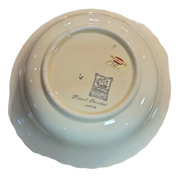 Foto de um(a) Travessa Grindley "Capella" - Pintura Manual com Bordas Caneladas, da categoria de Travessas e tigelas. Linda travessa funda em faiança fina (ironstone), fabricada pela renomada marca Grindley, na Inglaterra. Modelo "Capella",... Mostrado de uma perspectiva diferente. Vendido no marketplace Trésors.