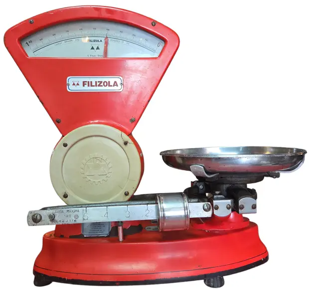 Foto de um(a) Balança Filizola Antiga de Prato - Modelo de Precisão, da categoria de Outros colecionáveis. Relíquia e Precisão: Balança Mecânica Filizola Leve para sua coleção ou estabelecimento um símbolo da indústria brasileira.... Vendido no marketplace Trésors.