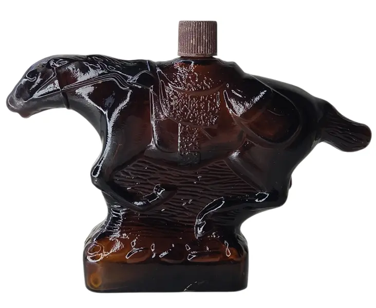 Foto de um(a) Perfume Avon Glentmen's Choice Vintage, da categoria de Outros colecionáveis. Perfume Avon Glentmens Choice colecionável. Mostrado de uma perspectiva diferente. Vendido no marketplace Trésors.