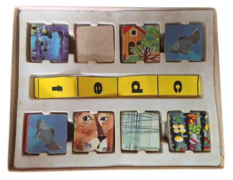 Foto de um(a) Jogo de Memória - Série Luxo nº 804, da categoria de Jogos de tabuleiro. Este não é um jogo de memória comum de papel fino. A Série Luxo destaca-se pelas suas peças em papel cartão duplex de alta... Mostrado de uma perspectiva diferente. Vendido no marketplace Trésors.