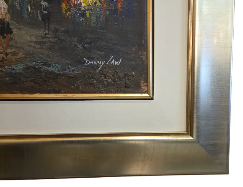 Foto de um(a) Quadro Pintura Óleo sobre Tela "Paris, Moulin Rouge" – Danny Law (Assinado), da categoria de Pinturas. Uma vibrante e nostálgica obra de arte em estilo impressionista assinada por Danny Law, retratando a efervescência das ruas... Mostrado de uma perspectiva diferente. Vendido no marketplace Trésors.