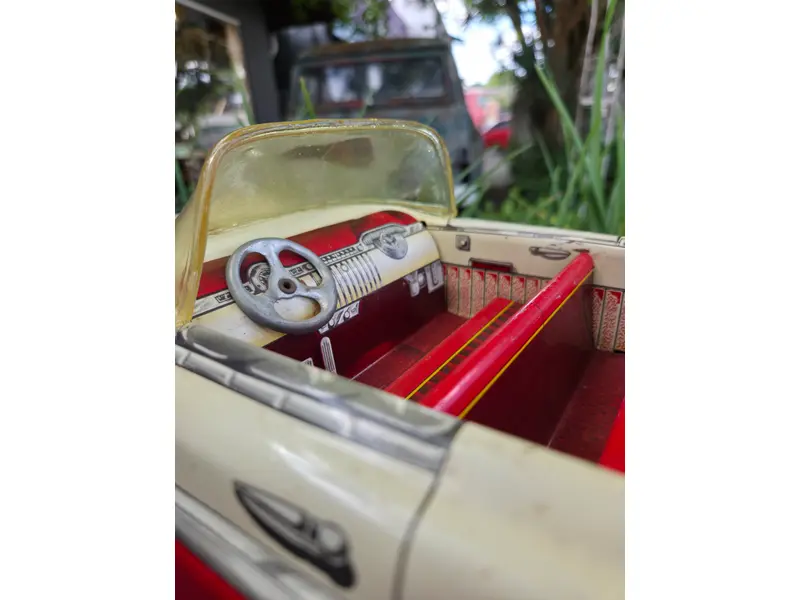 Foto de um(a) Carrinho Americano Marx Sportster, da categoria de Carros e caminhões de brinquedo. Autêntico carrinho americano da renomada fabricante Marx, produzido entre as décadas de 1940 e 1950. Peça original de época,... Mostrado de uma perspectiva diferente. Vendido no marketplace Trésors.