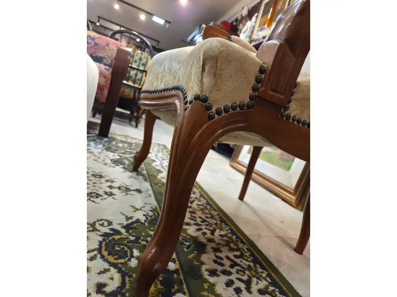 Foto de um(a) Magníficas Poltronas “Decorações Imperial” – Dante Millarch | Estilo Clássico, da categoria de Poltronas. Magnífica poltrona “Decorações Imperial”, criação atribuída a Dante Millarch, exemplar de mobiliário clássico de alto... Mostrado de uma perspectiva diferente. Vendido no marketplace Trésors.