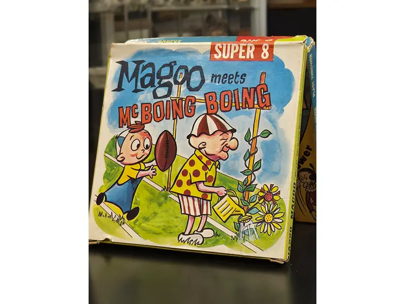 Foto de um(a) Filme Super 8 Maĝoo, da categoria de Projetores. Filmes Super 8 americanos, originais de época, destinados a projeção e coleção. Peças que representam um importante capítulo... Mostrado de uma perspectiva diferente. Vendido no marketplace Trésors.