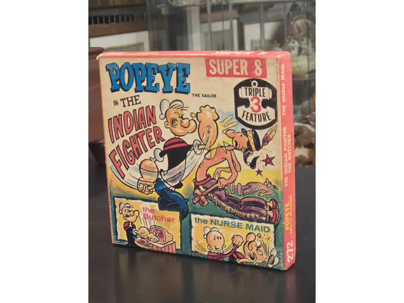 Foto de um(a) Filme Super 8 Popeye Indian Fighter, da categoria de Projetores. Filmes Super 8 americanos, originais de época, destinados a projeção e coleção. Peças que representam um importante capítulo... Mostrado de uma perspectiva diferente. Vendido no marketplace Trésors.