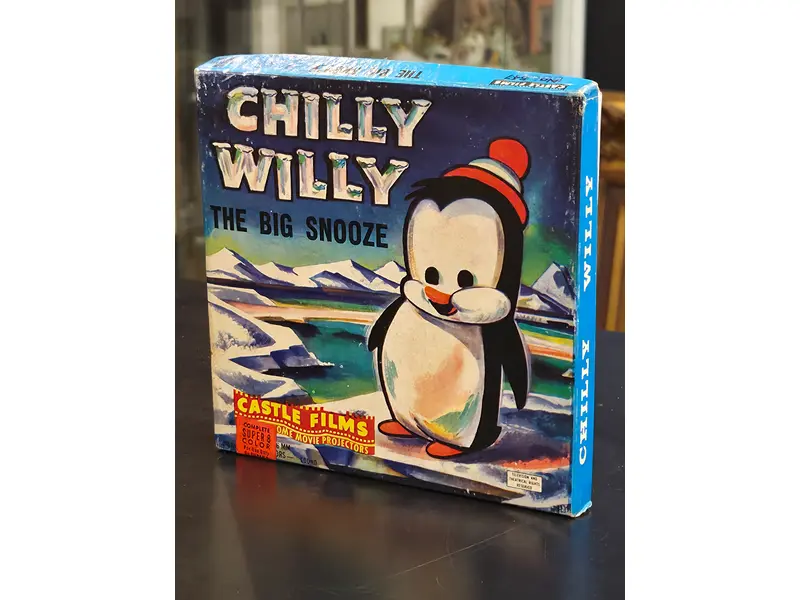 Foto de um(a) Filme Super 8 Chilly Willy, da categoria de Projetores. Filmes Super 8 americanos, originais de época, destinados a projeção e coleção. Peças que representam um importante capítulo... Mostrado de uma perspectiva diferente. Vendido no marketplace Trésors.