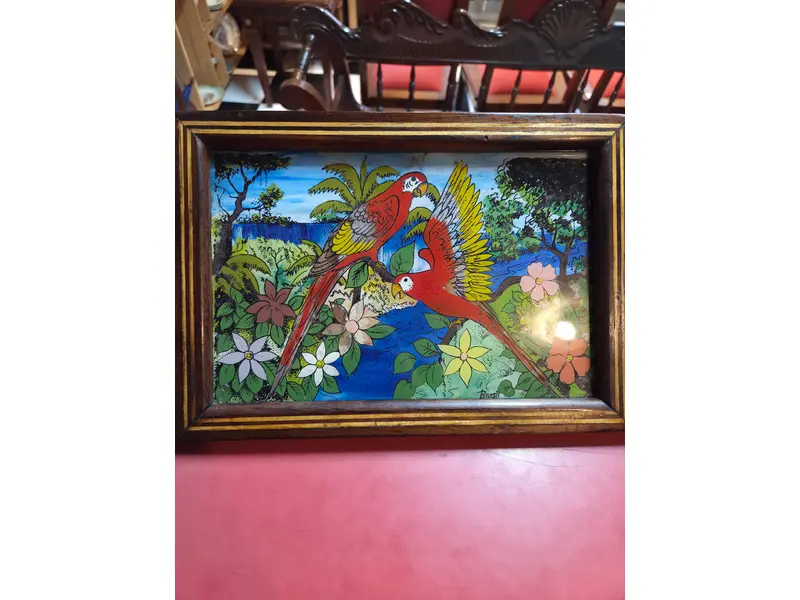 Foto de um(a) Rara Bandeja em Marchetaria com Pintura e Asas de Borboleta, da categoria de Bandejas. Bela bandeja antiga, um verdadeiro exemplar de artesanato artístico. A peça apresenta uma moldura robusta em madeira nobre... Mostrado de uma perspectiva diferente. Vendido no marketplace Trésors.