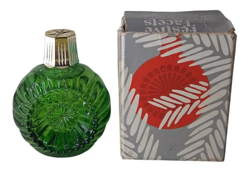 Foto de um(a) Perfume Avon Festive Facets Vintage, da categoria de Outros colecionáveis. Perfume Avon Festive Facets Colecionável. Mostrado de uma perspectiva diferente. Vendido no marketplace Trésors.
