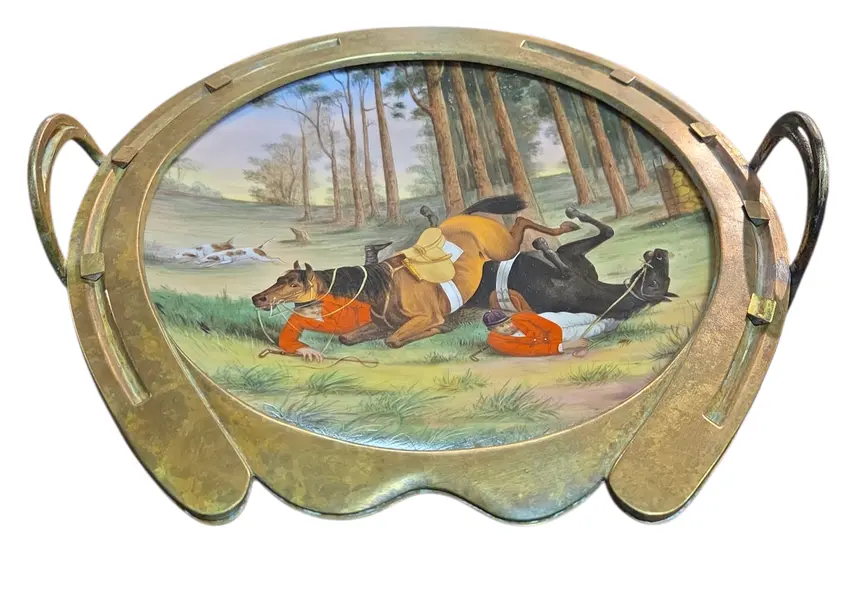 Foto de um(a) Centro de Mesa Austríaco Século XIX – Cena Clássica, da categoria de Centro de mesa. Uma obra de arte da cerâmica europeia do século XIX. Este imponente centro de mesa é um exemplar magnífico da produção... Mostrado de uma perspectiva diferente. Vendido no marketplace Trésors.