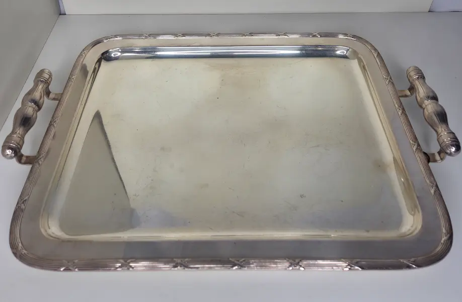 Foto de um(a) Raro Jogo de Prata Wolff 90 – 6 Peças de Alto Luxo, da categoria de Bules. Invista na tradição da prataria mundial com este conjunto exclusivo da renomada marca Wolff. Com banho de Prata 90 —... Mostrado de uma perspectiva diferente. Vendido no marketplace Trésors.