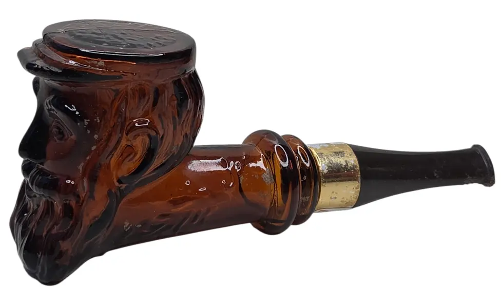 Foto de um(a) Perfume Avon Cachimbo Vintage, da categoria de Outros colecionáveis. Perfume Avon Cachimbo vintage. Mostrado de uma perspectiva diferente. Vendido no marketplace Trésors.